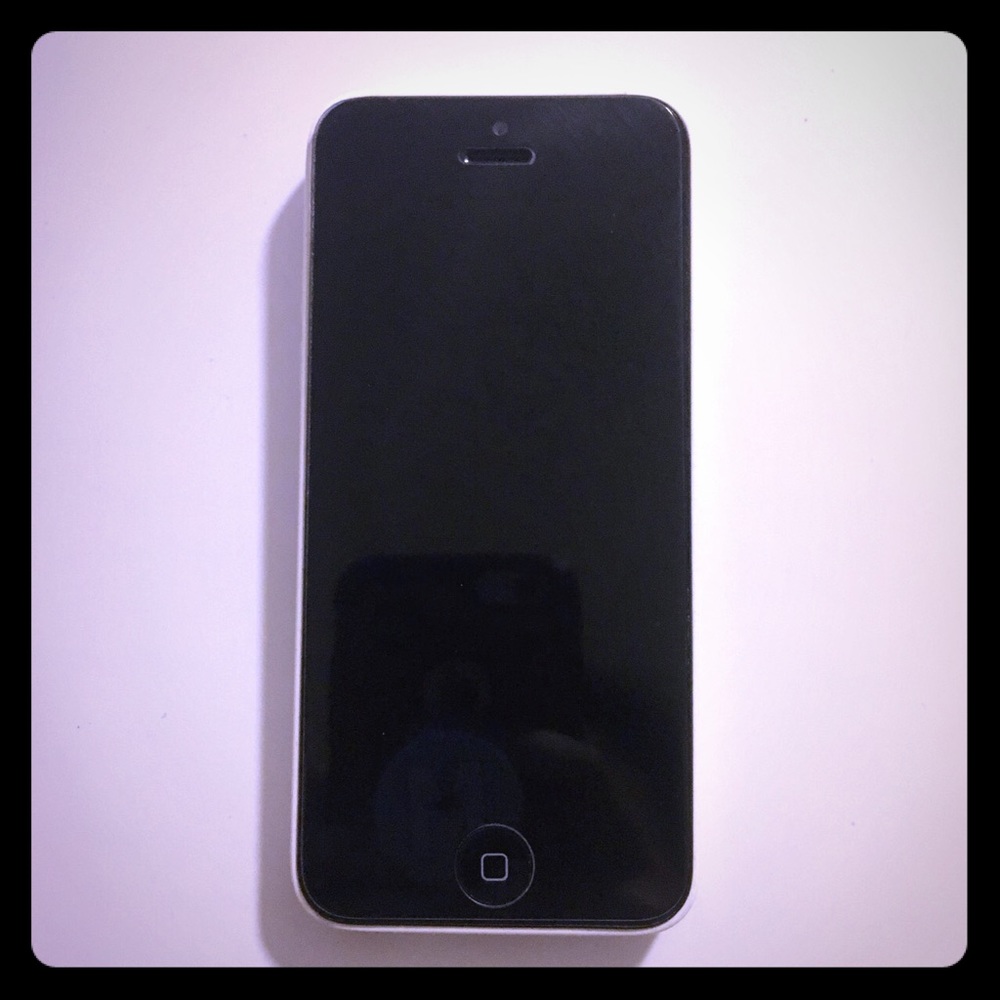 White Apple iPhone 5c